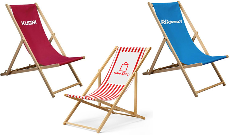 3 deck chairs 